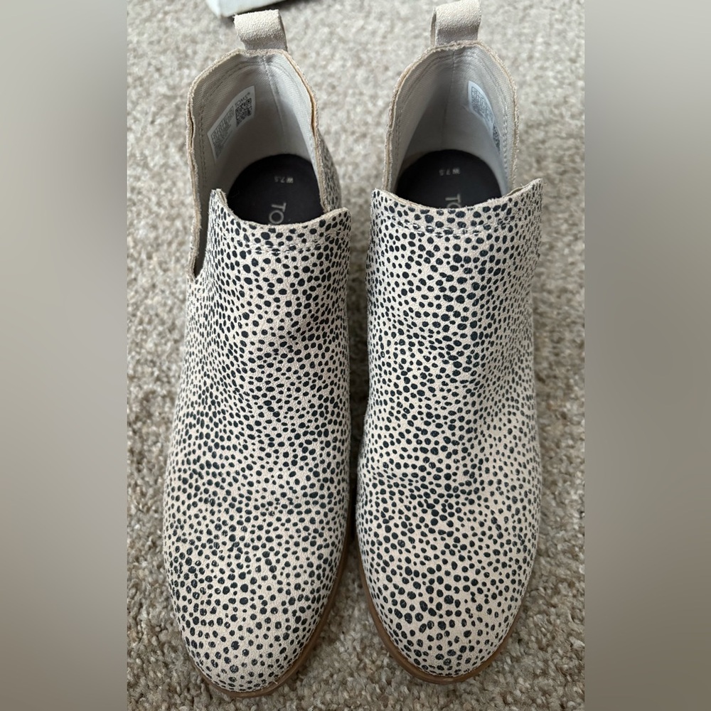 Toms Black and White Ankle Booties